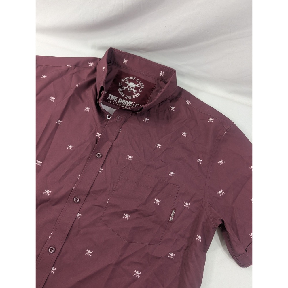 The Drive Clothing "Nobody Cares" Short Sleeve Button Up Men's XL Skulls Wrench